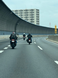 初めての運転免許取得ガイド：教習所選びから合格まで